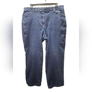 L.L. BeanCASSIC FIT 18 PET  Women's Straight Leg Blue Jeans